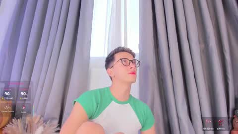 SanThiago online show from 20, 9, 2025