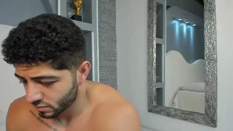 Snapshot of thiago_moretti chatting on 11, 5, 2026 THIAGO online show from 11, 5, 2026