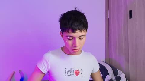 Snapshot of thiago_n_sam chatting on 26, 9, 2025 thiago_n_sam online show from 26, 9, 2025