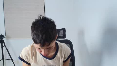 Snapshot of thiago_n_sam chatting on 3, 10, 2025 thiago_n_sam online show from 3, 10, 2025