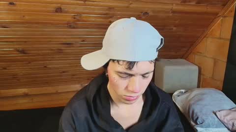 Snapshot of thiago_n_sam chatting on 5, 11, 2025 thiago_n_sam online show from 5, 11, 2025