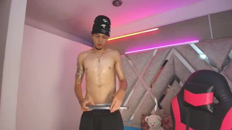 Thiago online show from 18, 4, 2026