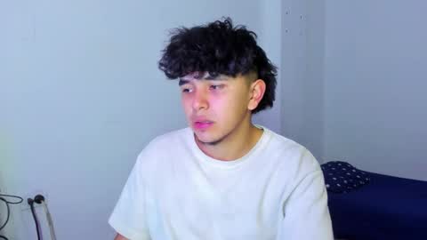 Snapshot of thiago_wc chatting on 23, 12, 2025 Thiago online show from 23, 12, 2025