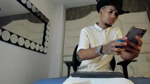 ThiagoFerreti online show from 9, 9, 2025