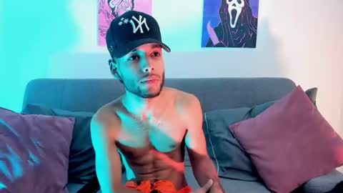 ThiagoFerreti online show from 7, 7, 2026