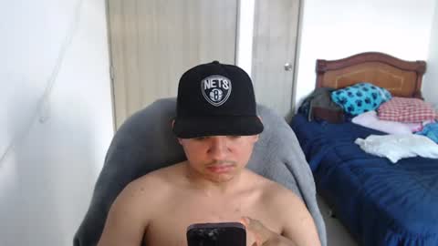 thiagohoyos online show from 25, 7, 2026