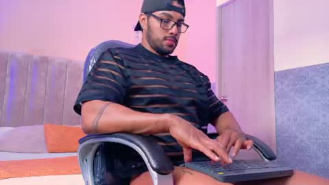 Thiago online show from 25, 7, 2026