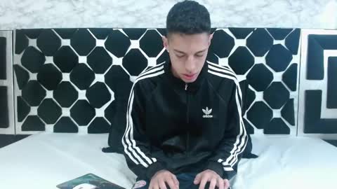 Thiago   online show from 12, 2, 2025