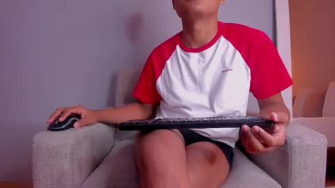 Snapshot of thiagovega_ chatting on 22, 4, 2026 thiagovega_ online show from 22, 4, 2026