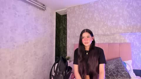 Snapshot of thiara_gh chatting on 21, 5, 2026 thiara_gh online show from 21, 5, 2026