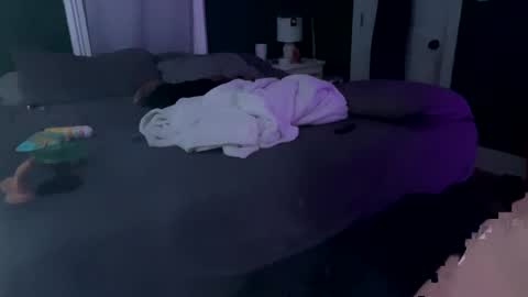 Thick D Bottom online show from 8, 3, 2026