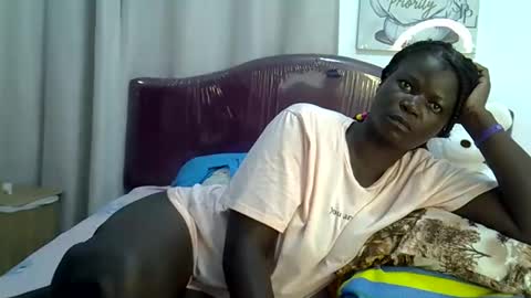 thickassvillageebony online show from 27, 4, 2026