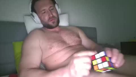 thickboy4yu online show from 30, 4, 2026