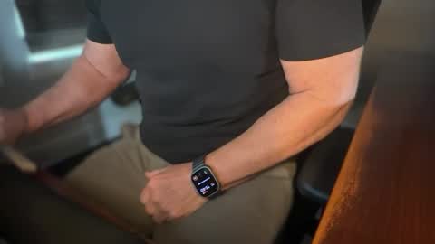 Snapshot of thickcock_9 chatting on 18, 11, 2025 thickcock_9 online show from 18, 11, 2025