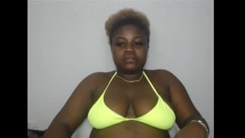 Snapshot of thickebonny7 chatting on 7, 2, 2026 thickebonny7 online show from 7, 2, 2026