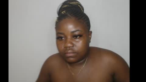 Snapshot of thickebonny7 chatting on 14, 2, 2026 thickebonny7 online show from 14, 2, 2026