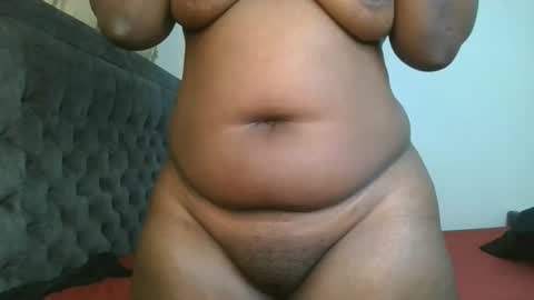 Snapshot of thicky_rue chatting on 13, 5, 2026 Rue online show from 13, 5, 2026