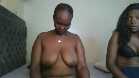 Snapshot of thicky_rue chatting on 19, 5, 2026 Rue online show from 19, 5, 2026