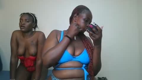 Snapshot of thicky_rue chatting on 28, 5, 2026 Rue online show from 28, 5, 2026