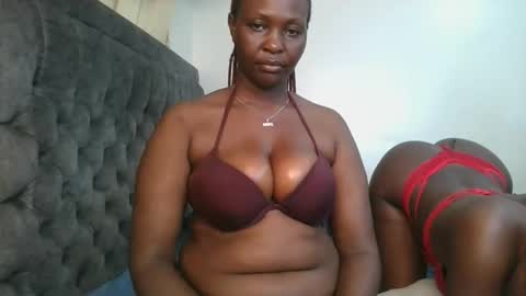 Snapshot of thicky_rue chatting on 2, 6, 2026 Rue online show from 2, 6, 2026