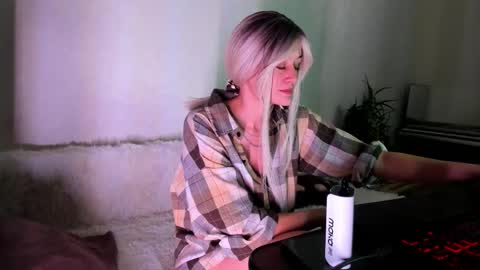 Snapshot of thief_of_hearts_ chatting on 15, 11, 2025 thief_of_hearts_ online show from 15, 11, 2025