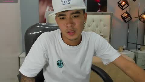  THIAGO COLLINS  online show from 17, 5, 2026