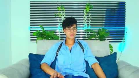 Thiago Saenzz online show from 2, 2, 2026