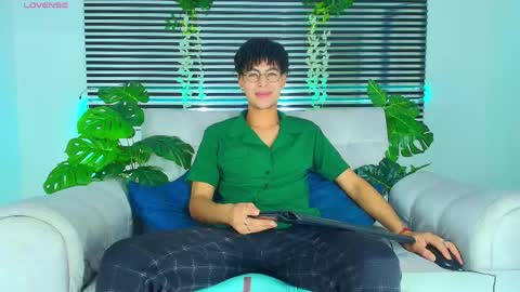 Thiago Saenzz online show from 13, 4, 2026