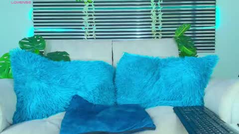 Thiago Saenzz online show from 27, 4, 2026