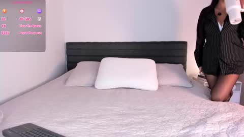 TIFFANY  online show from 19, 2, 2026