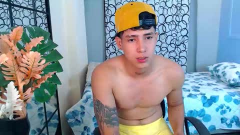 MICHAEL AND CRISS online show from 12, 3, 2026