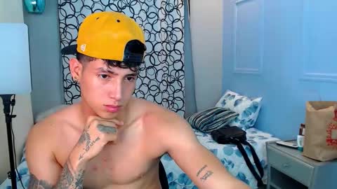 MICHAEL AND CRISS online show from 13, 3, 2026