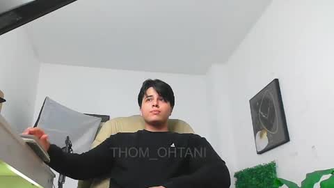 Snapshot of thom_ohtani chatting on 2, 6, 2026 thom_ohtani online show from 2, 6, 2026