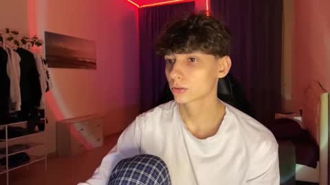 Thomas Hill online show from 10, 3, 2026