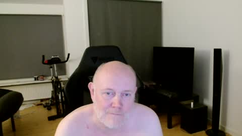 Snapshot of thomas806035 chatting on 7, 8, 2026 thomas806035 online show from 7, 8, 2026