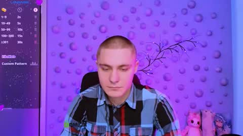 Snapshot of thomas_crow chatting on 21, 12, 2025 thomas_crow online show from 21, 12, 2025