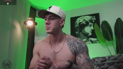 Thomas Falcon online show from 3, 2, 2026