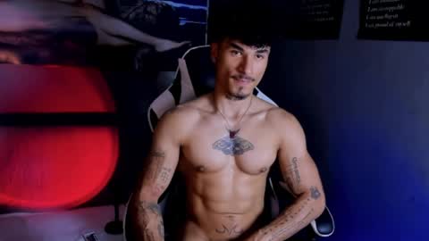 Thomas 3  JUST STAY AND BE MY LAST LOVE online show from 28, 4, 2026