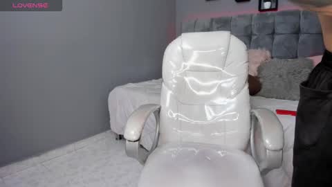 Thomas online show from 20, 9, 2025