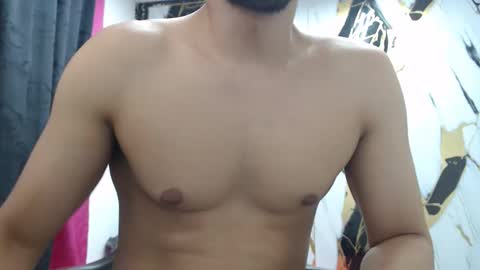 Snapshot of thomas_neuman chatting on 24, 11, 2025 Thomas online show from 24, 11, 2025