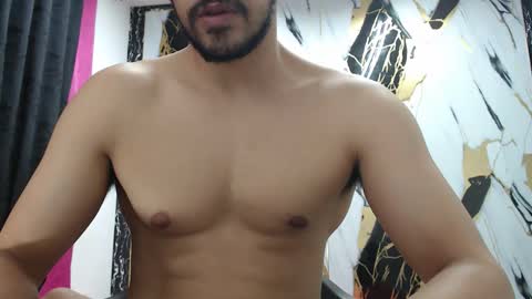 Snapshot of thomas_neuman chatting on 4, 12, 2025 Thomas online show from 4, 12, 2025