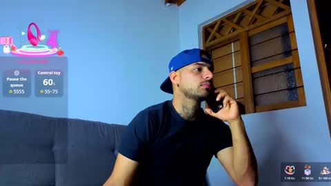 Snapshot of thomassmith2023 chatting on 1, 11, 2025 thomas smith online show from 1, 11, 2025