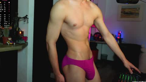 Snapshot of thoroughbredxx chatting on 15, 5, 2026 L e a n d e r 25OFF ON MY OF online show from 15, 5, 2026
