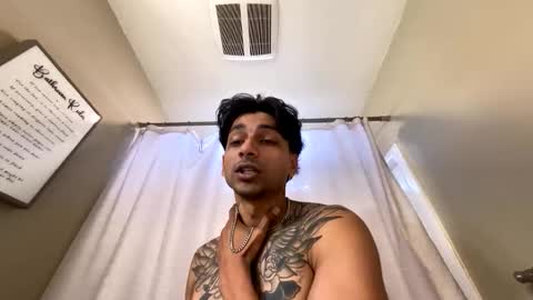 Snapshot of thouxanbansss chatting on 15, 4, 2026 thouxanbansss online show from 15, 4, 2026