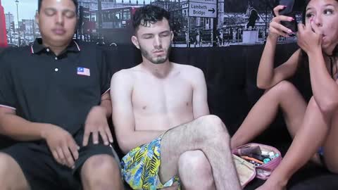 BRITHANY BRYAN ALEX online show from 4, 1, 2025