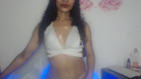 Snapshot of thrisnalia chatting on 28, 7, 2026 thrisnalia online show from 28, 7, 2026