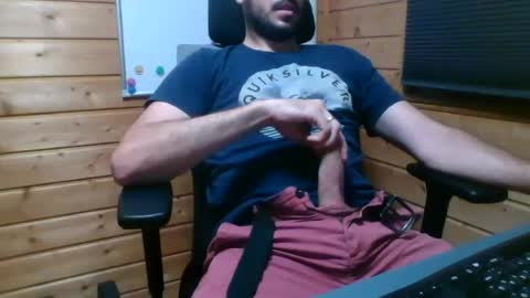 toobigcockforonegirl online show from 15, 6, 2026