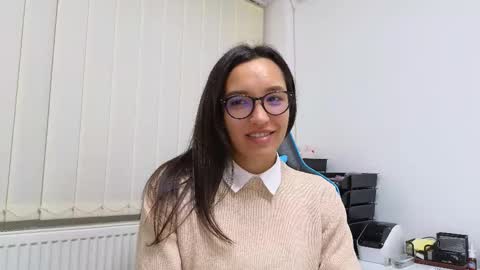 tia_j online show from 16, 2, 2026