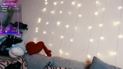 Snapshot of tia_meow chatting on 2, 3, 2026 tiameow online show from 2, 3, 2026