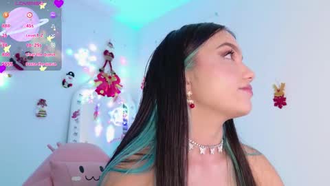 Snapshot of tianale chatting on 20, 11, 2025 Tiana Le online show from 20, 11, 2025